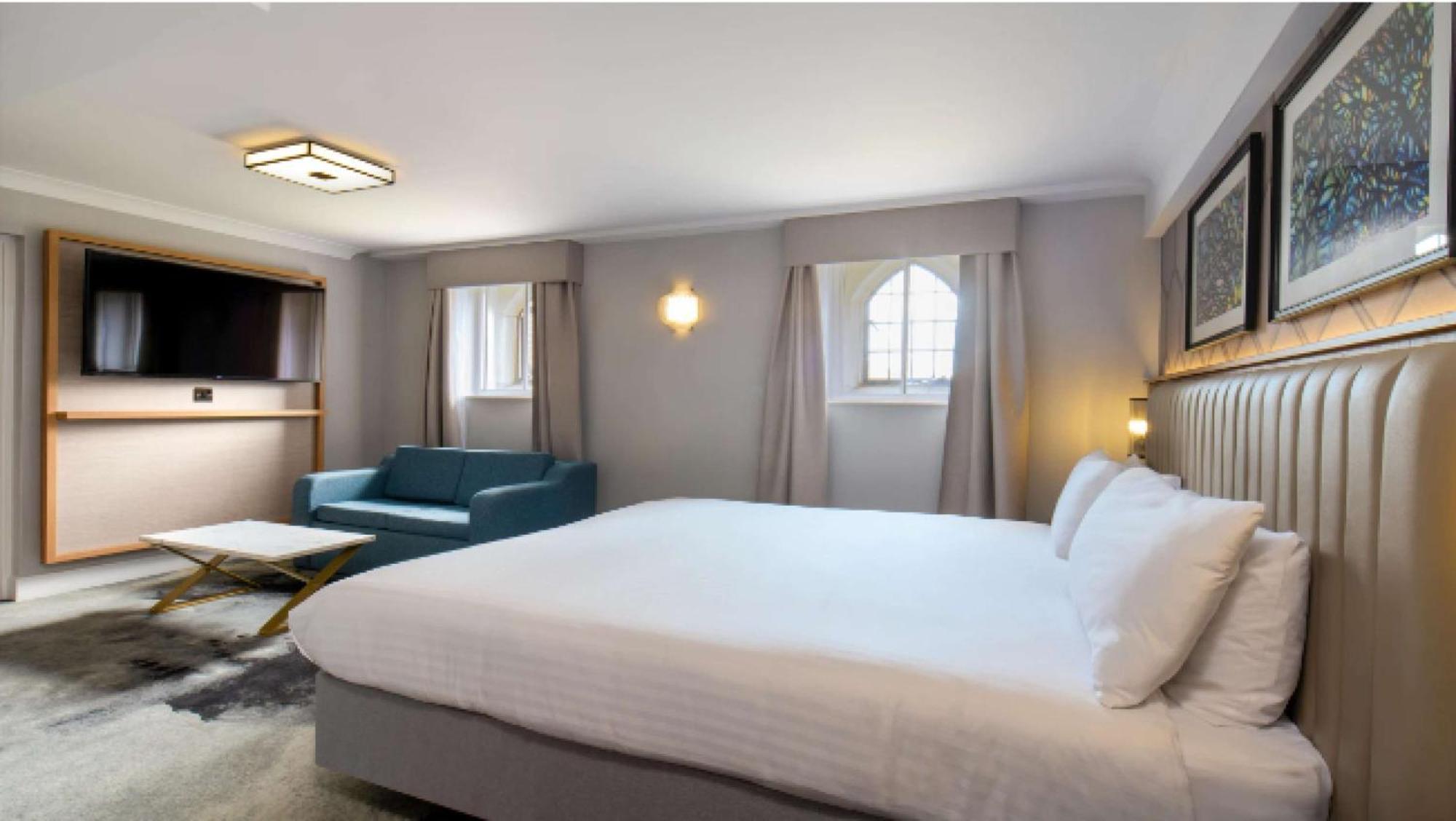 London Chigwell Prince Regent Hotel, BW Signature Collection المظهر الخارجي الصورة